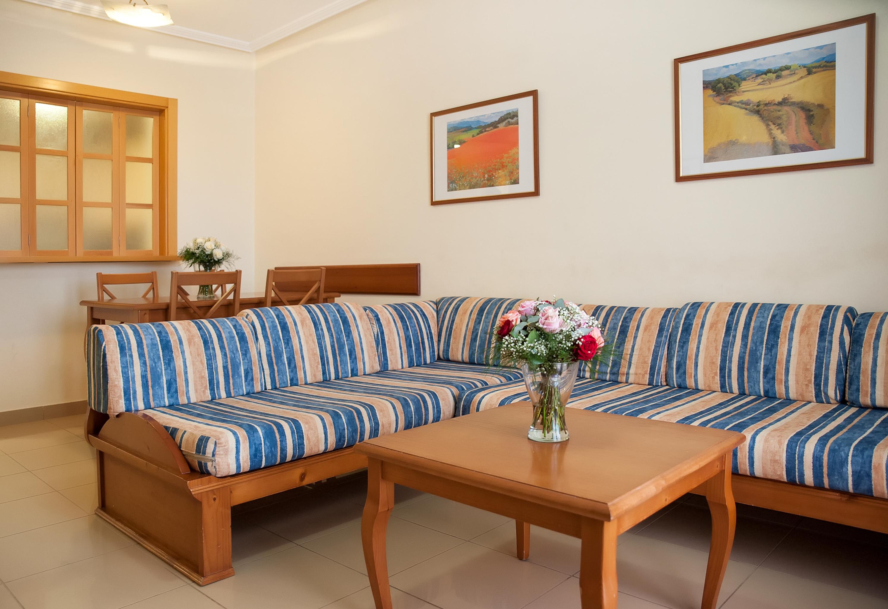 Grand Muthu Golf Plaza Hotel & Spa San Miguel de Abona Esterno foto A living room