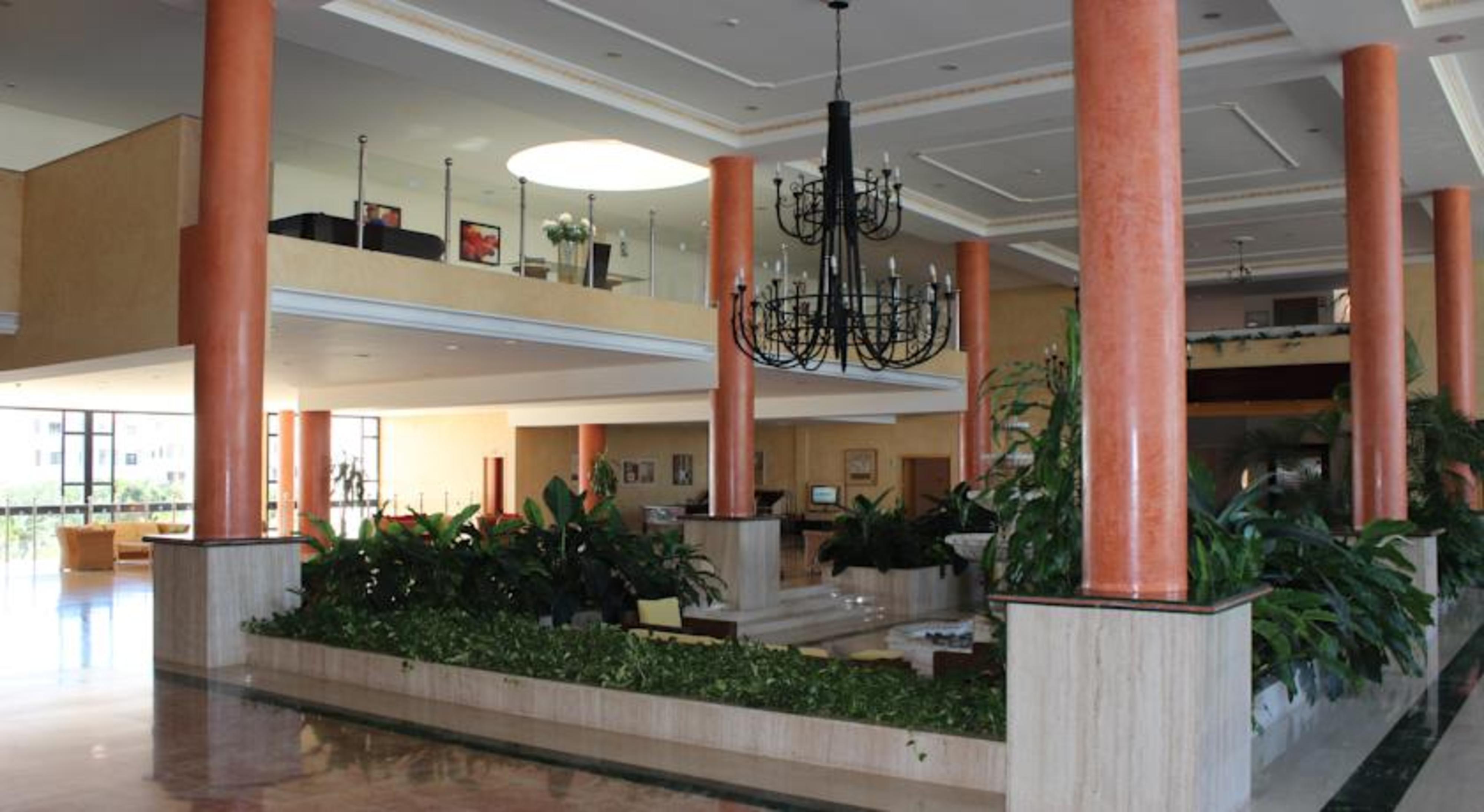 Grand Muthu Golf Plaza Hotel & Spa San Miguel de Abona Esterno foto Lobby of the hotel