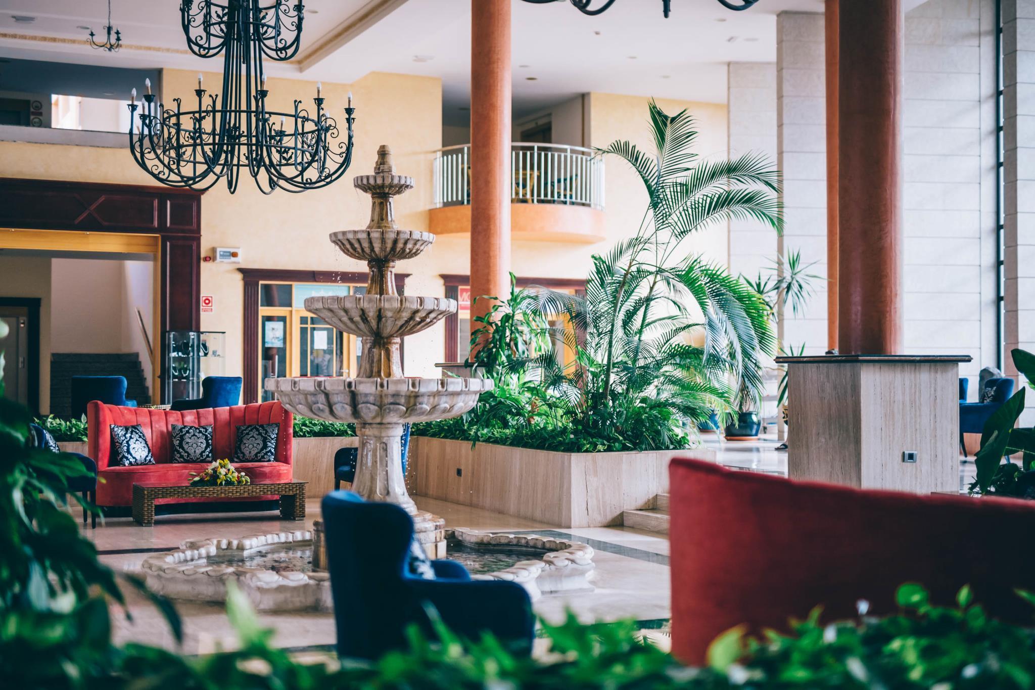 Grand Muthu Golf Plaza Hotel & Spa San Miguel de Abona Esterno foto The lobby of the hotel