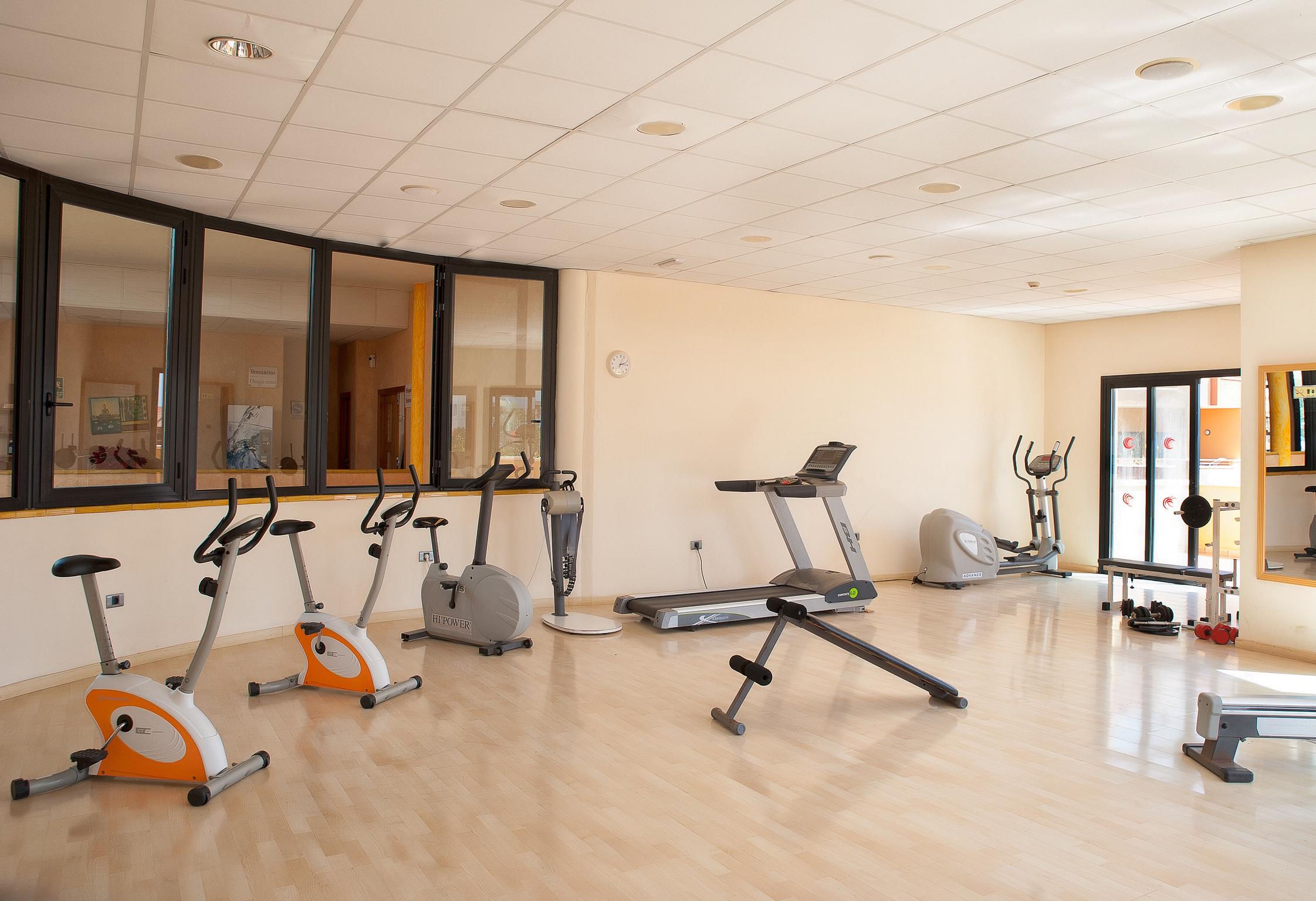 Grand Muthu Golf Plaza Hotel & Spa San Miguel de Abona Esterno foto A gym