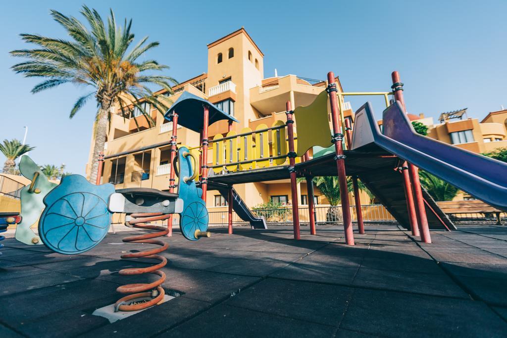 Grand Muthu Golf Plaza Hotel & Spa San Miguel de Abona Esterno foto Playground in the village of El Toro